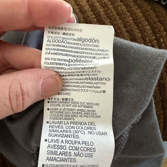 Milwaukee, 414 Under Armour fitted short sleeve T-shirt, size small women's - Picture 6 of 13